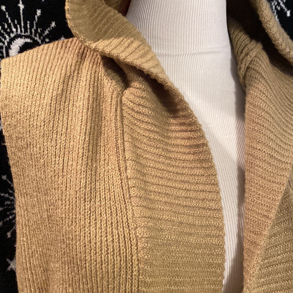 Almost Famous Vest - Picture 3 of 5